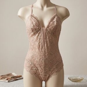 Victoria's Secret Lace Bodysuit in Nude Pink